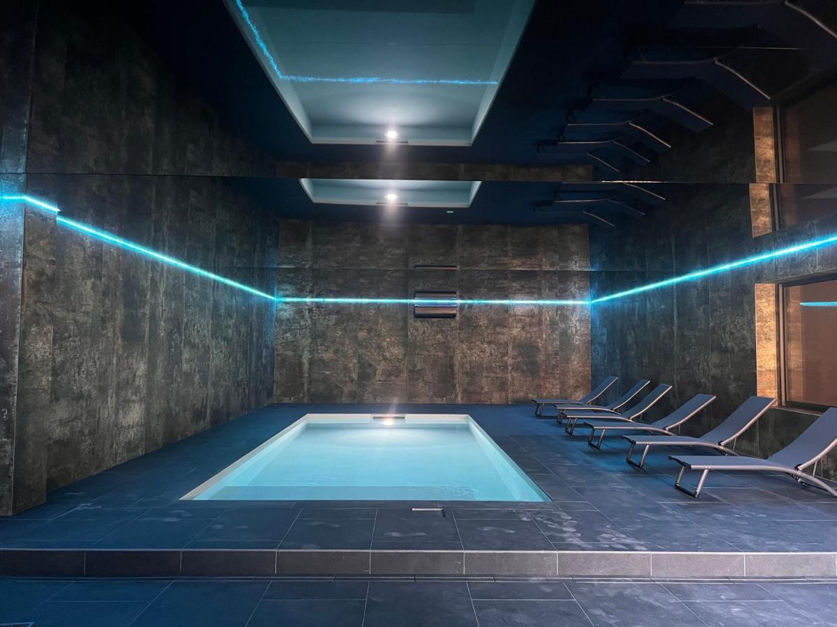 Villa 400M2 Piscine Interieure Tres Calme Agde Dış mekan fotoğraf