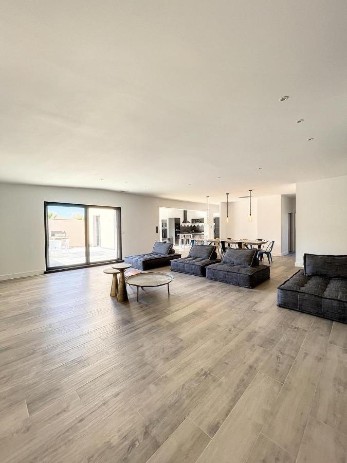 Villa 400M2 Piscine Interieure Tres Calme Agde Dış mekan fotoğraf